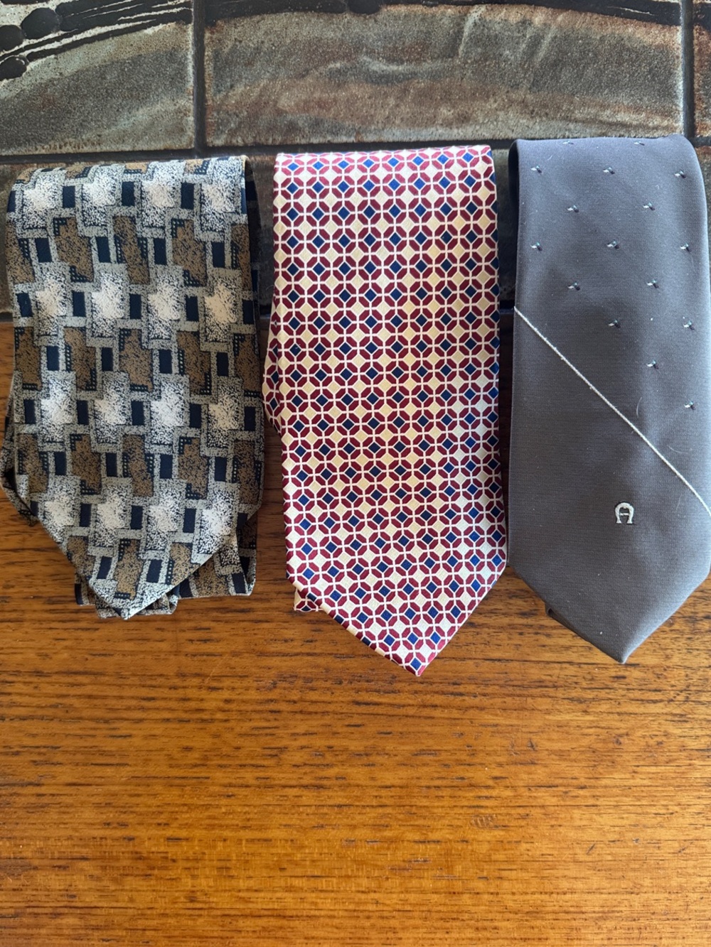 Oscar de la Renta, Etienne Aigner, Lord & Taylor Silk Ties Collection